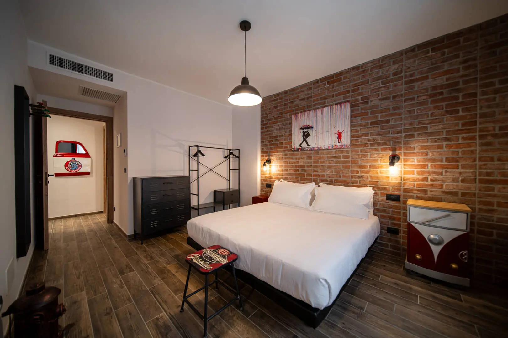 Camera-da-letto-con-stile-industriale