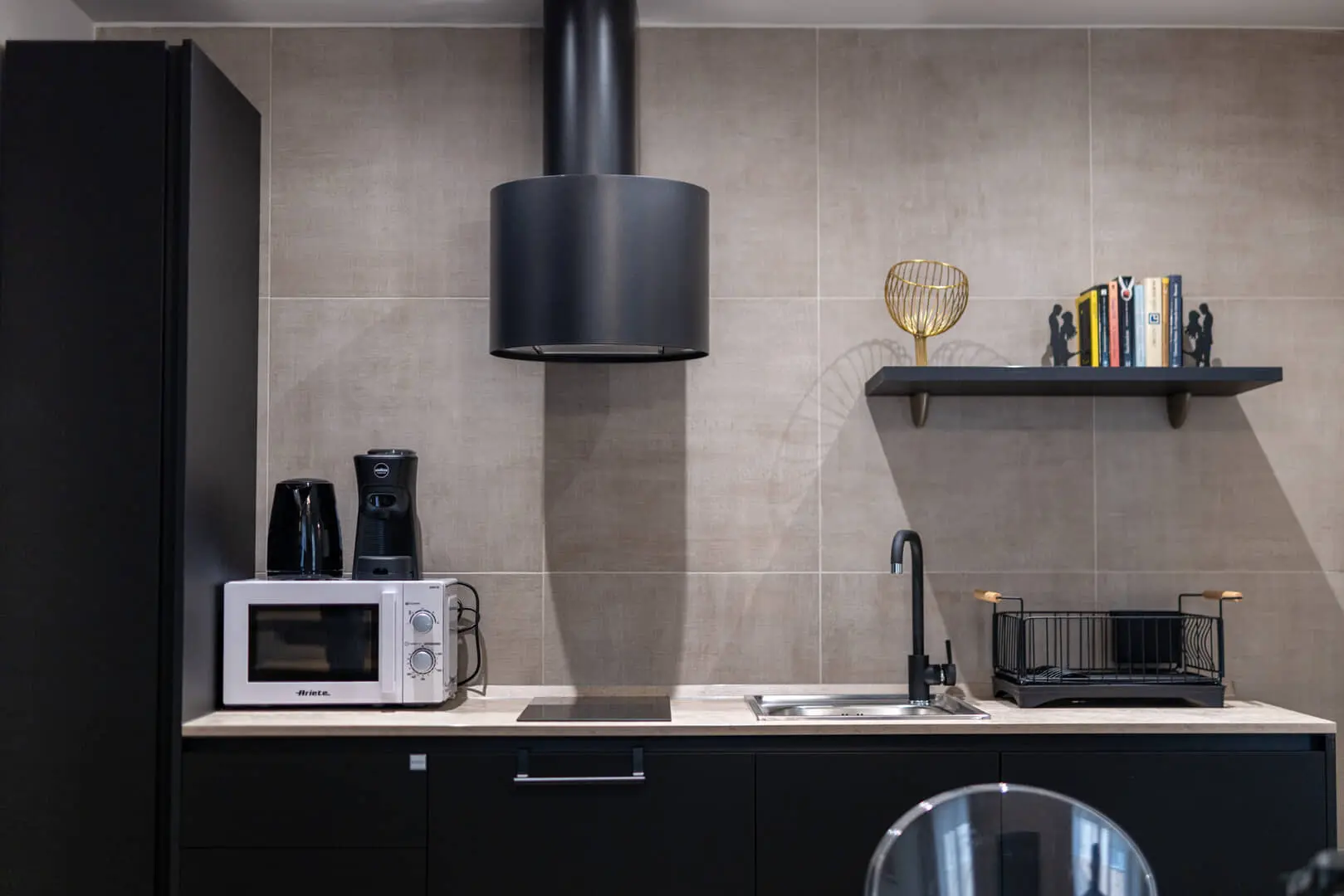 Cucina-elegante-e-minimalista-1